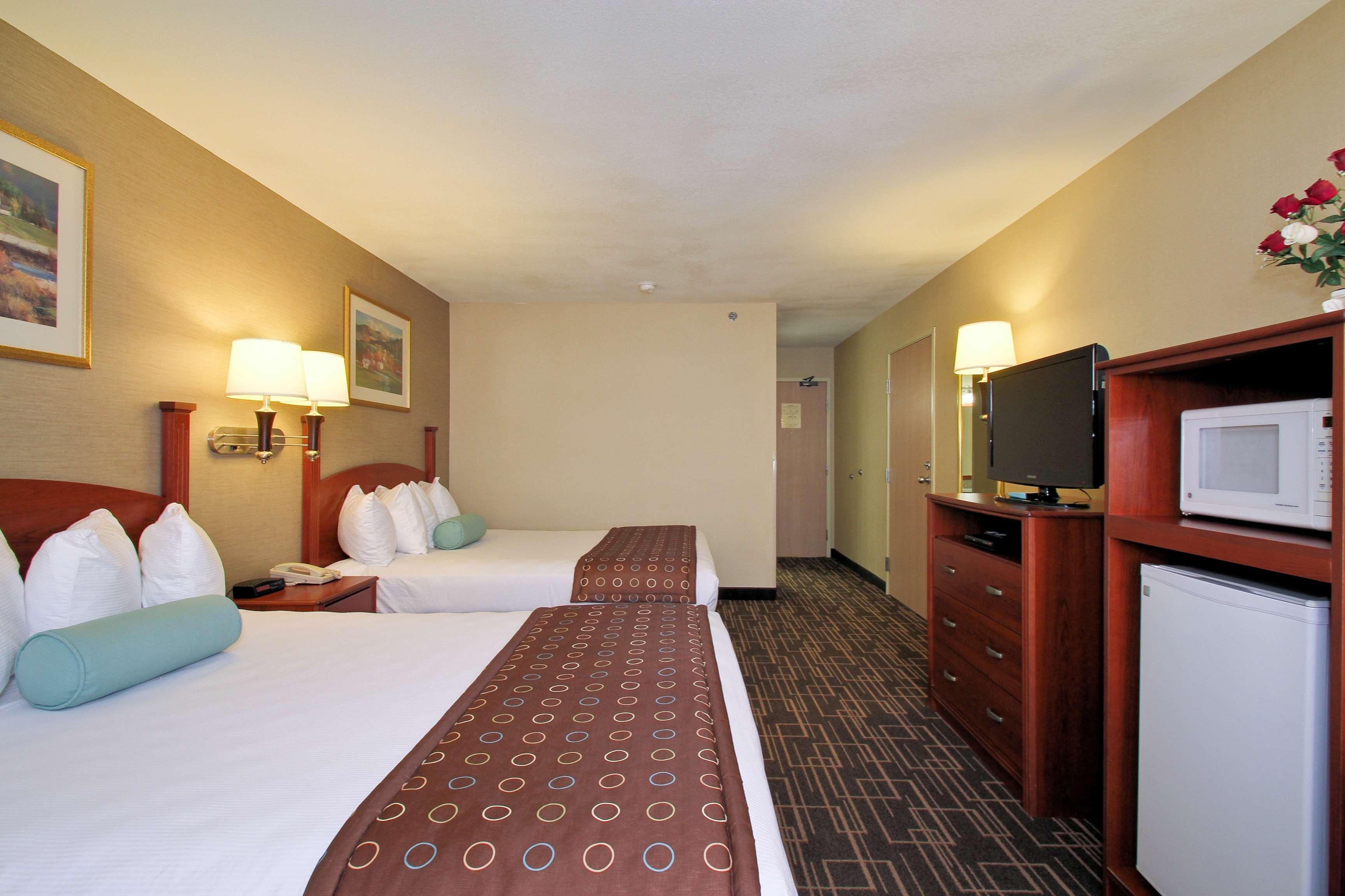 Best Western Airport Inn Молин Екстериор снимка