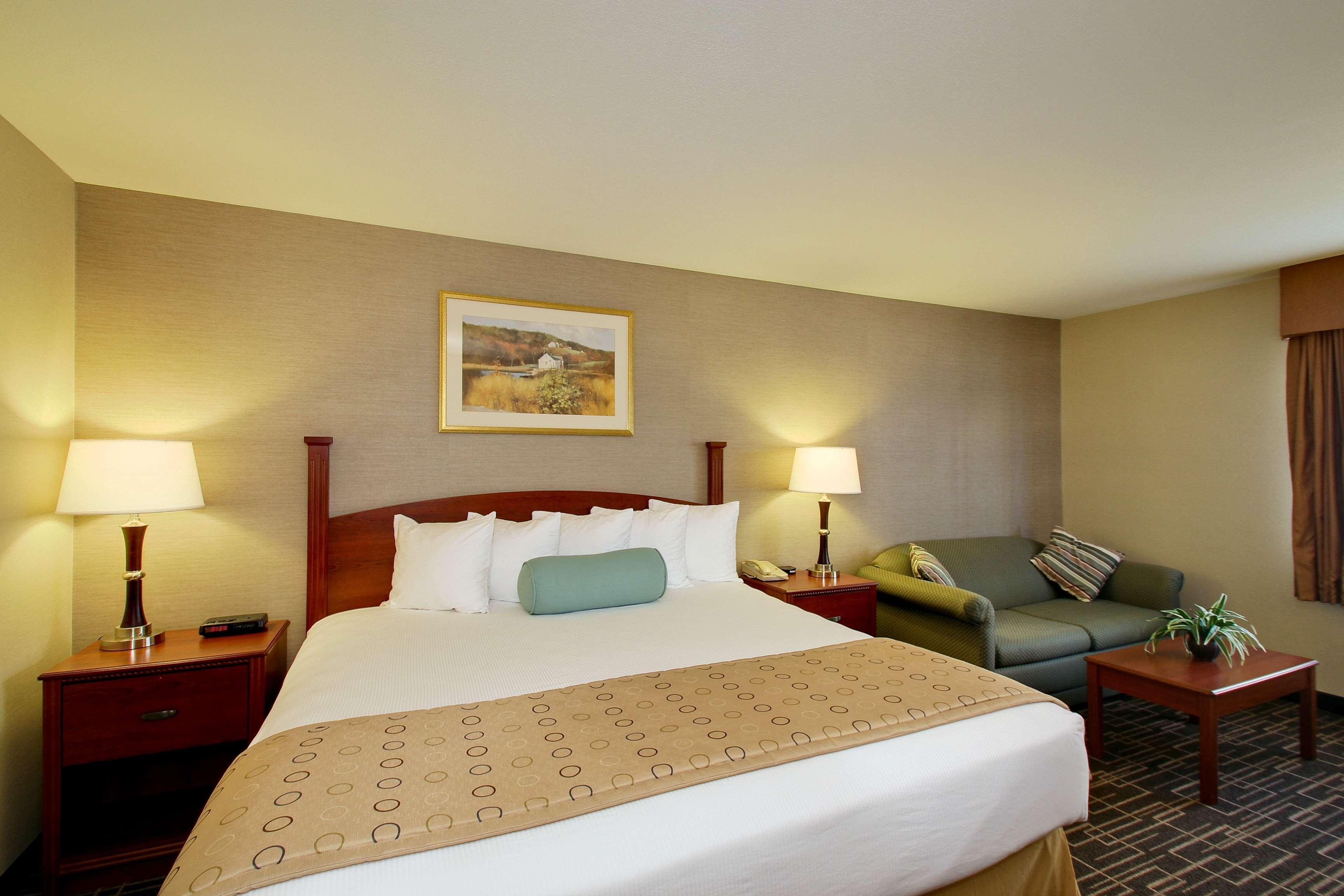 Best Western Airport Inn Молин Екстериор снимка