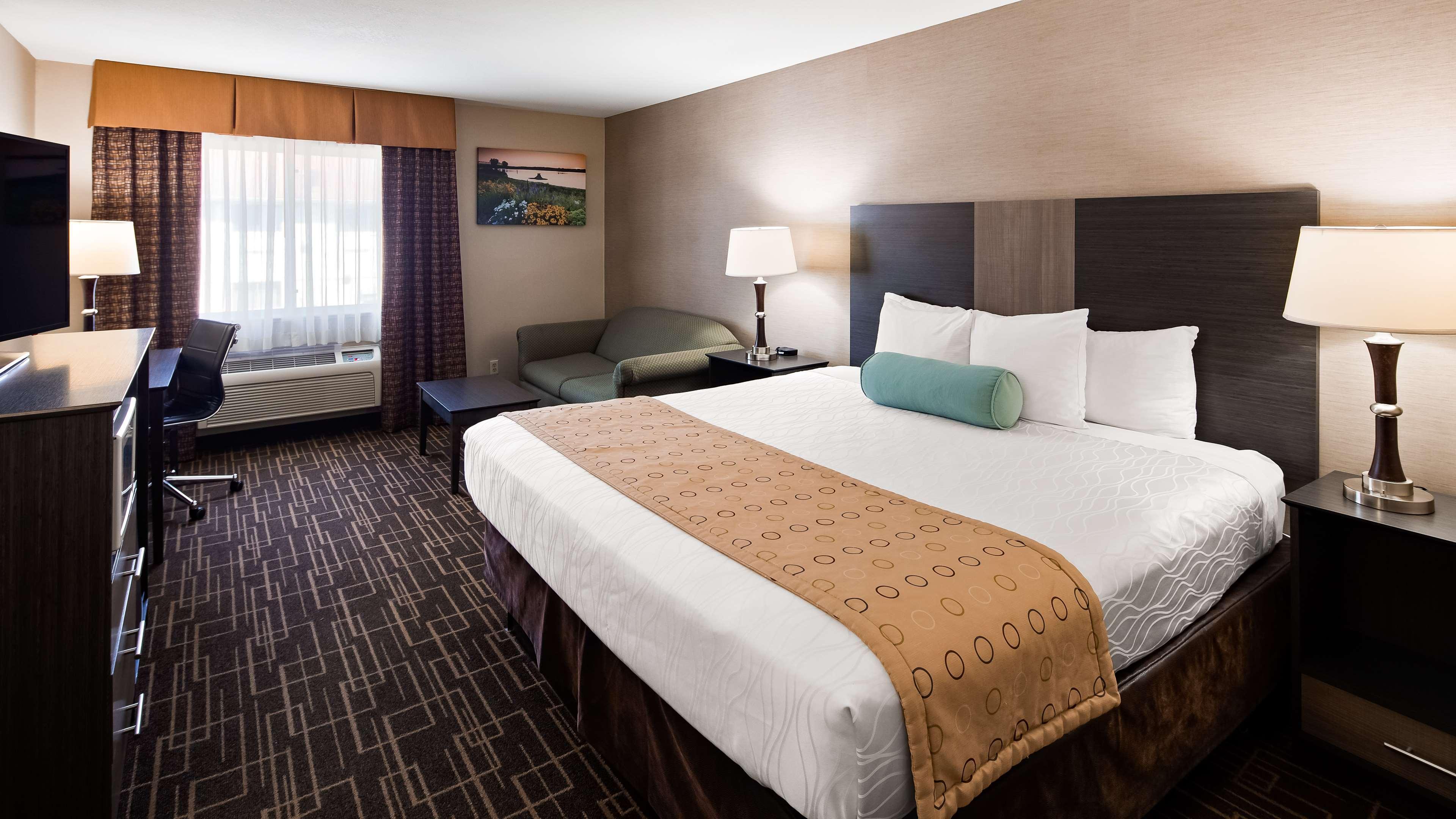 Best Western Airport Inn Молин Екстериор снимка