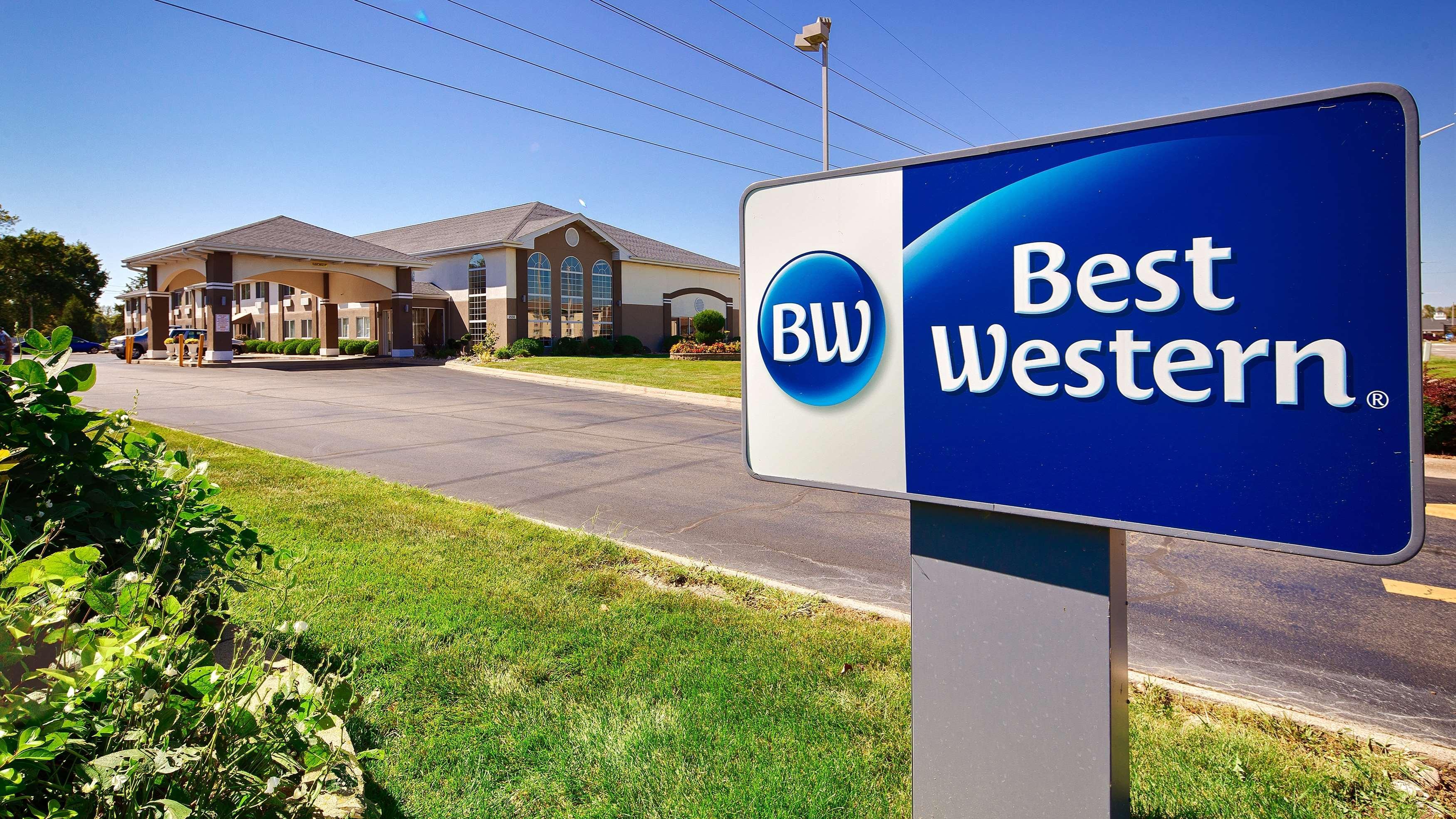 Best Western Airport Inn Молин Екстериор снимка
