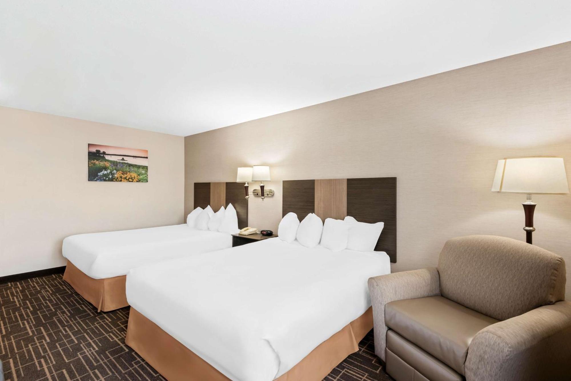 Best Western Airport Inn Молин Екстериор снимка