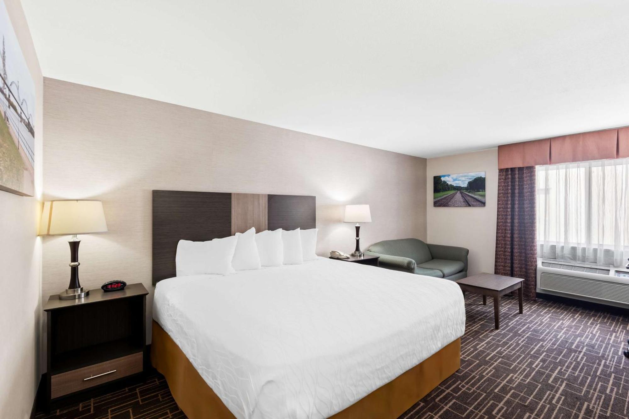 Best Western Airport Inn Молин Екстериор снимка